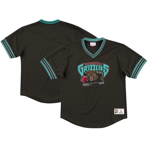 Mitchell & Ness Vancouver Grizzlies Hardwood Classics Unbeaten V-Neck T-Shirt - Picture 3 of 3